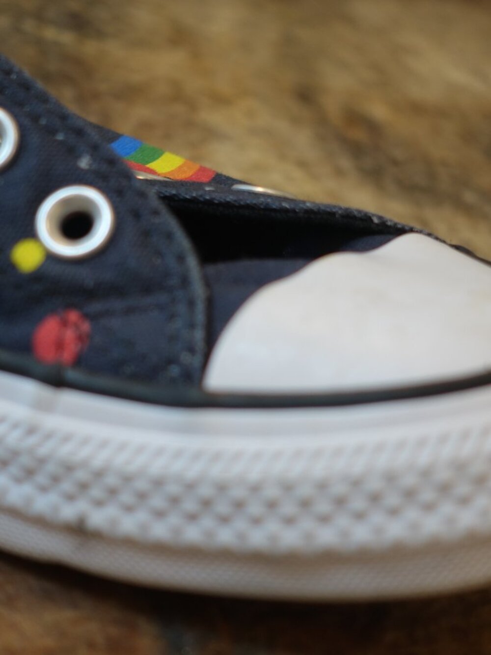 Converse Special Find . Unique And Part Of The Pride Collection - Picture 6 of 9